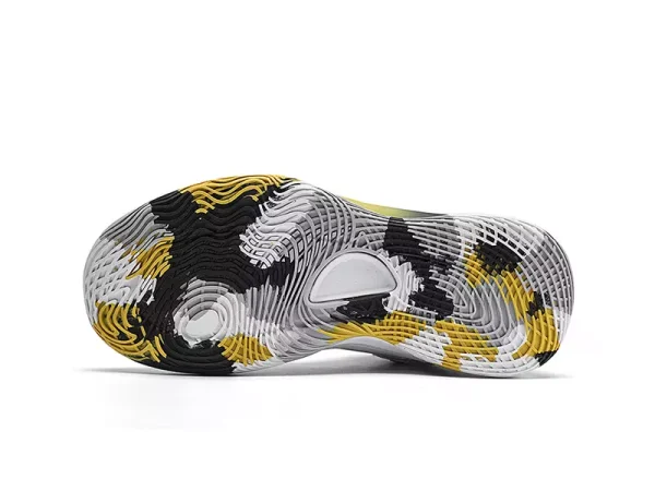 17908 Basketball shoes