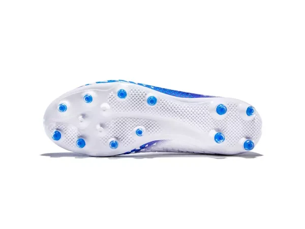2425 Football shoes